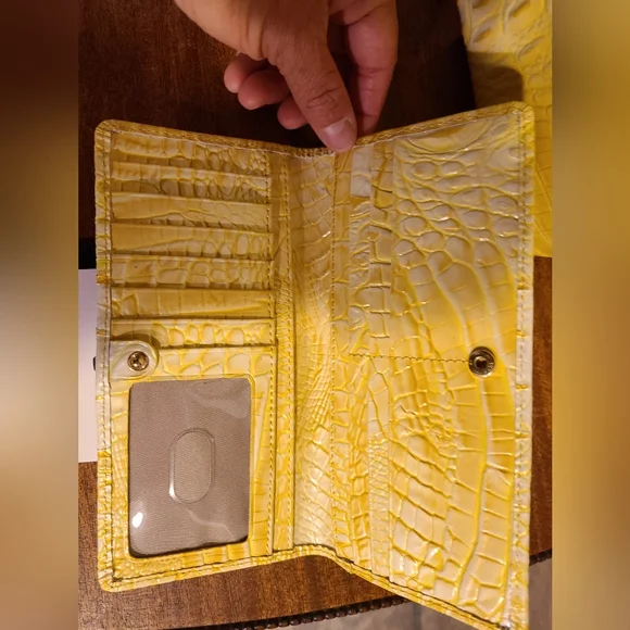 Brahmin Sunbeam Medium Misha Tote & Ady Wallet - Picture 12 of 14